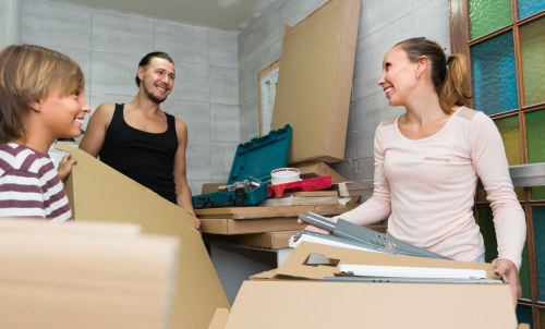 Moving day unpacking support in Homerton for a tidy living space