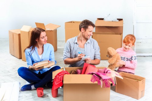 Reliable moving vehicle for East London home and business transport